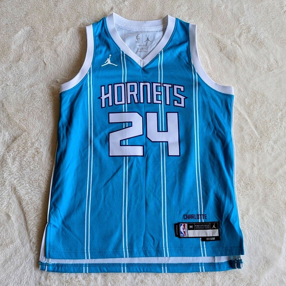Jordan Charlotte Hornets Brandon Miller 24 Jersey Youth Medium Icon Edition Teal